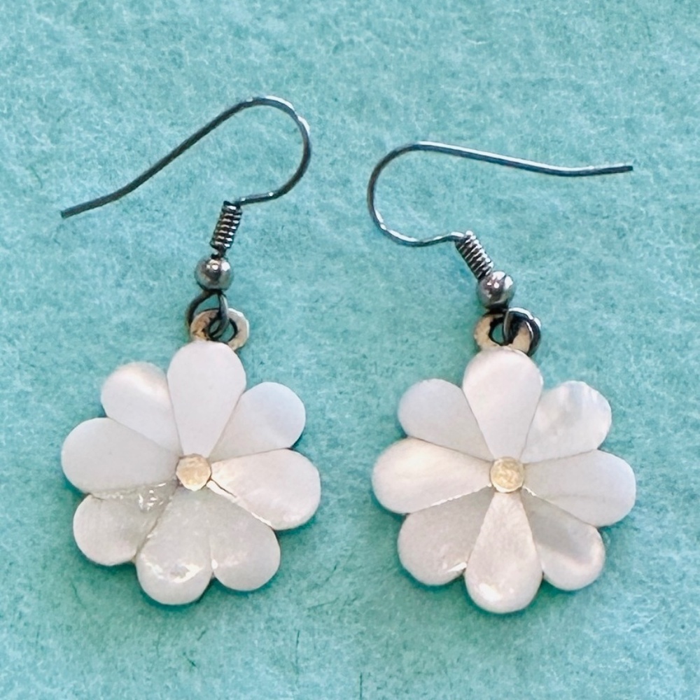 Mother of Pearl Silver Earrings